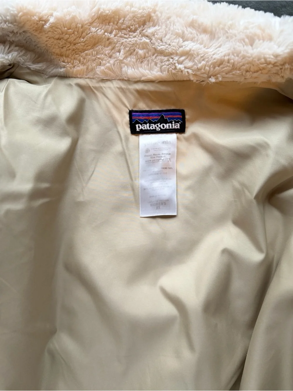 Patagonia Cream Textured Fleece Teddy Jacket Cozy Gorpcore | Size XS